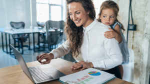 La salud mental de las madres trabajadoras