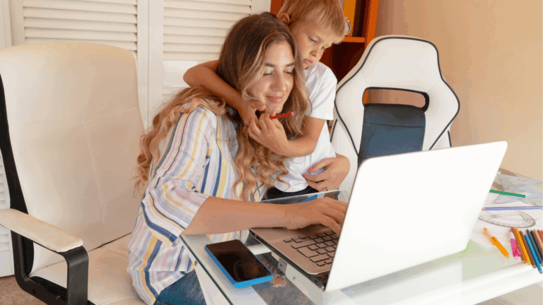 Madres que trabajan: desafíos laborales y personales